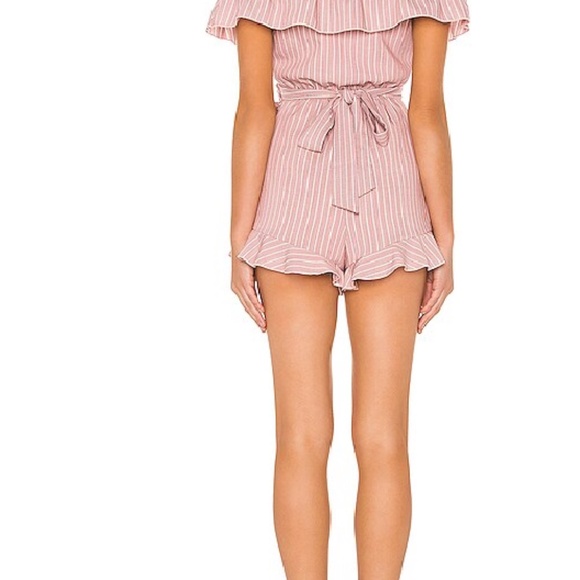 NWOT superdown Angela Wrap Tie Romper Size: Medium - Picture 3 of 6